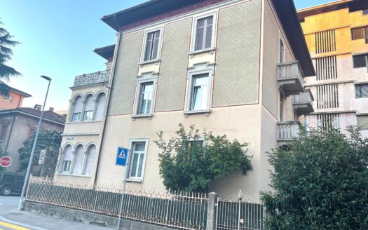 OFFERTA TERMINATA – PALAZZINA A CASSARATE DEGLI ANNI ‘40 – ID 21521