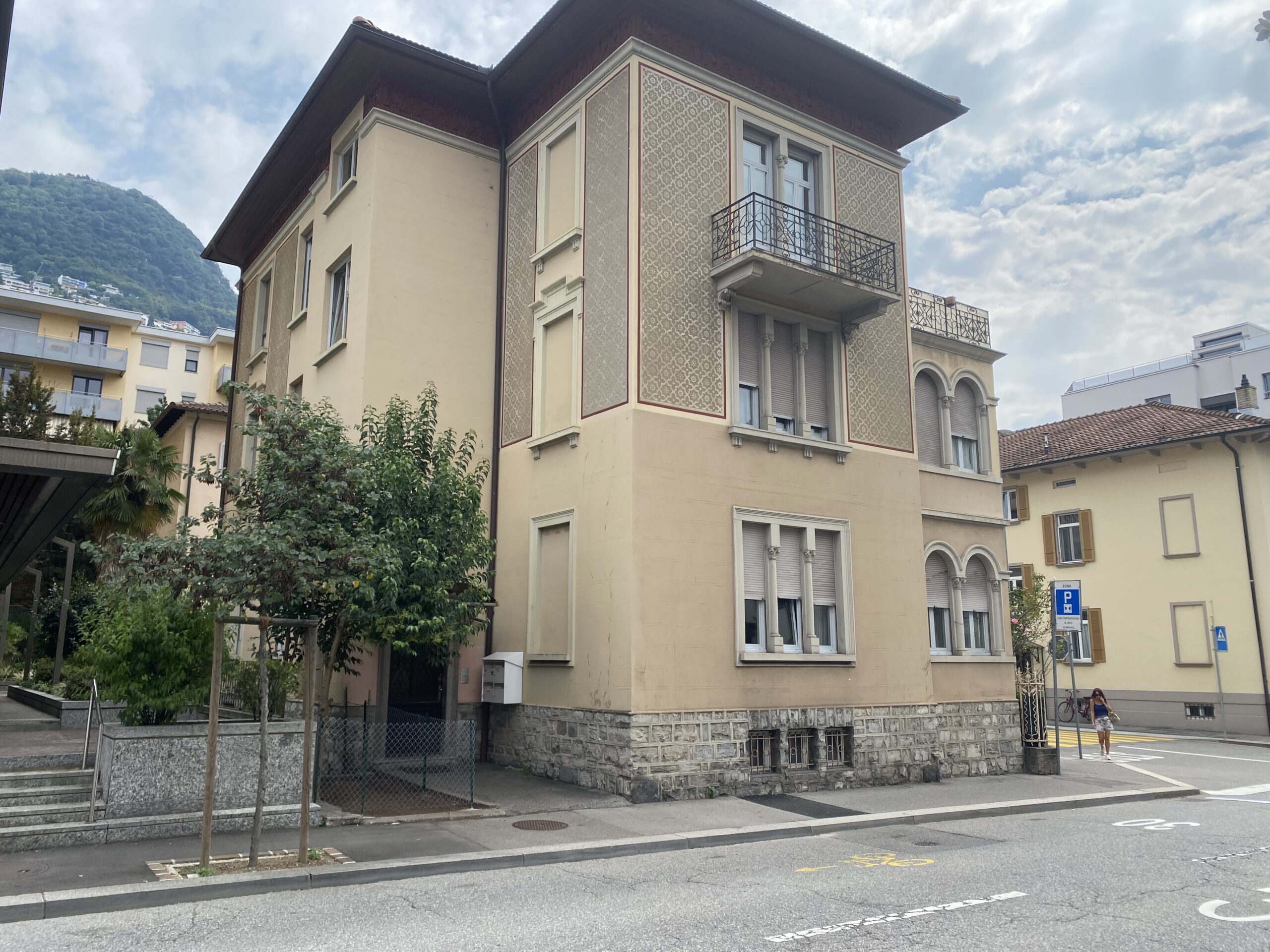 OFFERTA TERMINATA – PALAZZINA A CASSARATE DEGLI ANNI ‘40 – ID 21521