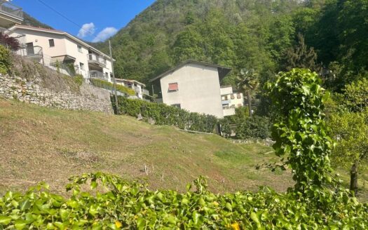 OFFERTA TERMINATA – STUPENDO TERRENO CON PARZIALE VISTA LAGO A VIGANELLO – ID 22081