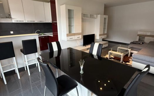 GRANDE 3,5 LOC. A TAVERNE – ID 23479